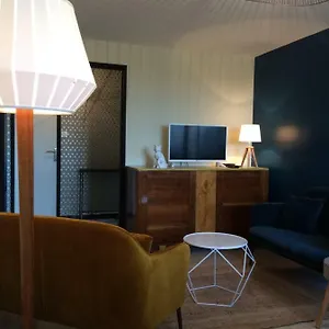 https://le-82-appartement.aixenprovencehotels.org